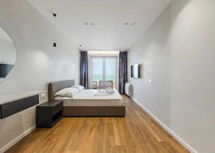 Appartement The Seaview Jacuzzi By Ps Golem (Tirana)